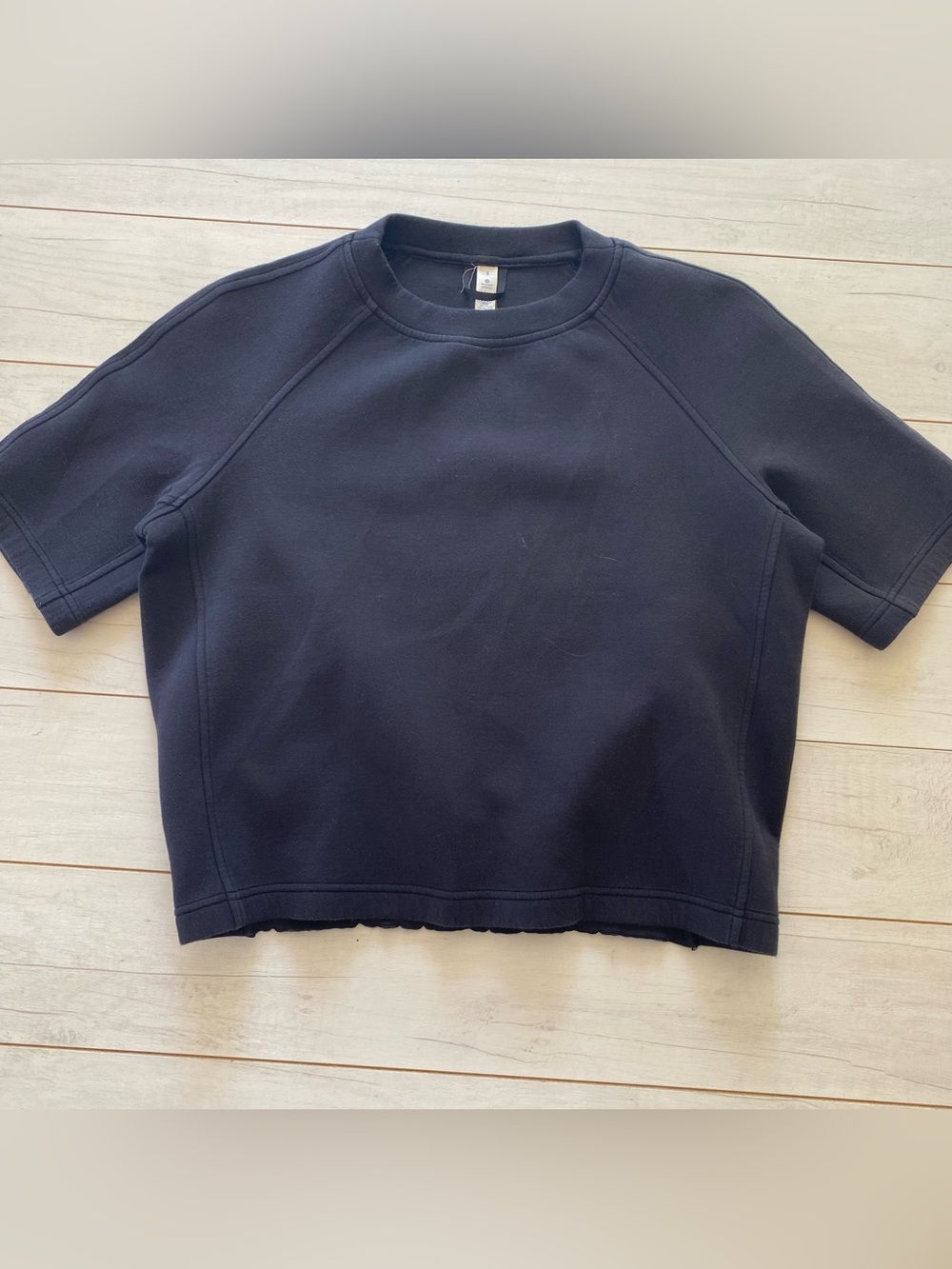 Lululemon Women Neoprene Scuba Material Sweatshirt Short Sleeve Sz 8